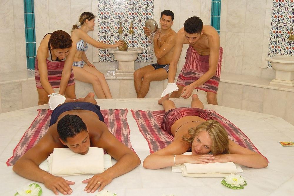 Grand Aquarium Aparthotel 4*