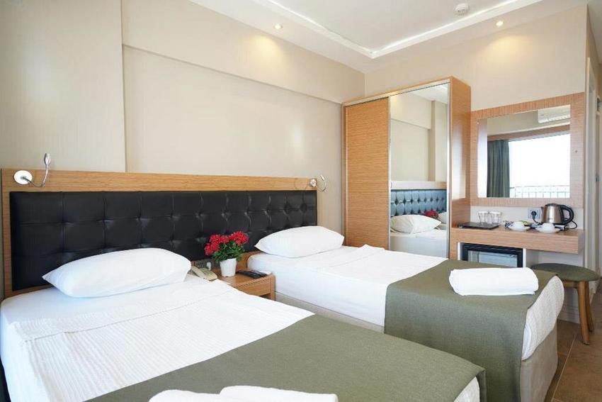 Hotel Aurasia Sea Side