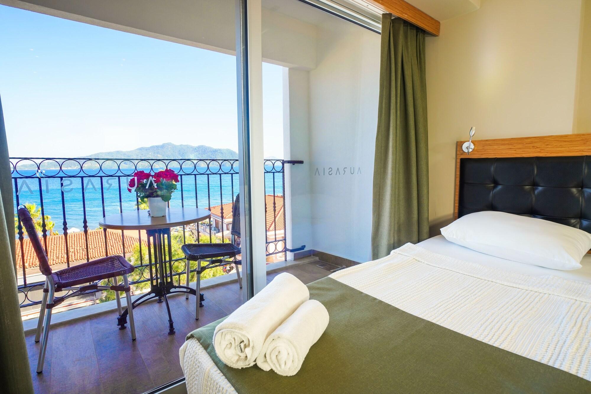 Hotel Aurasia Sea Side 3*