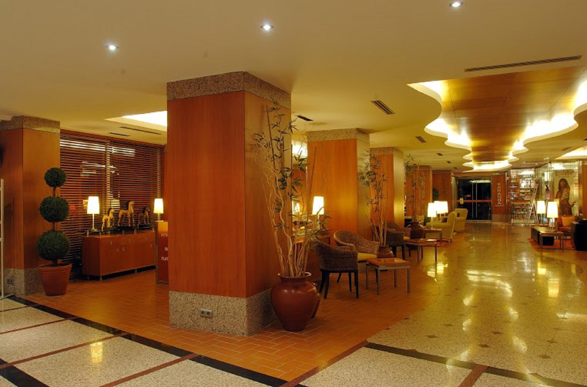 Elegance International Otel 5*