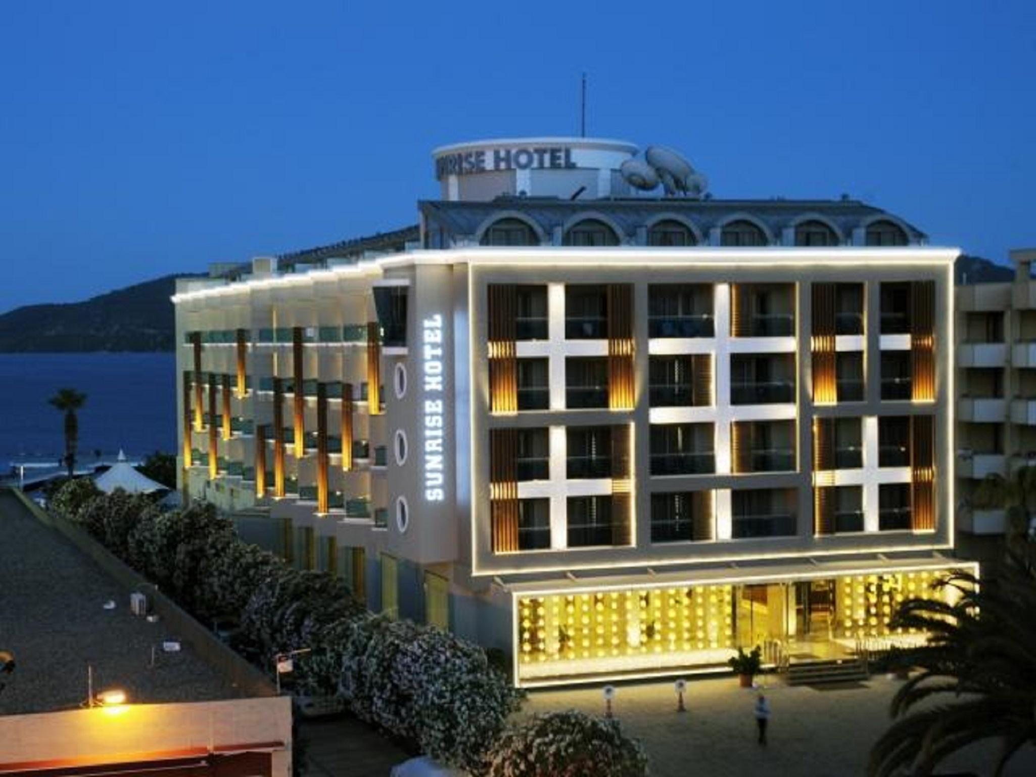 Sunrise Hotel 4*
