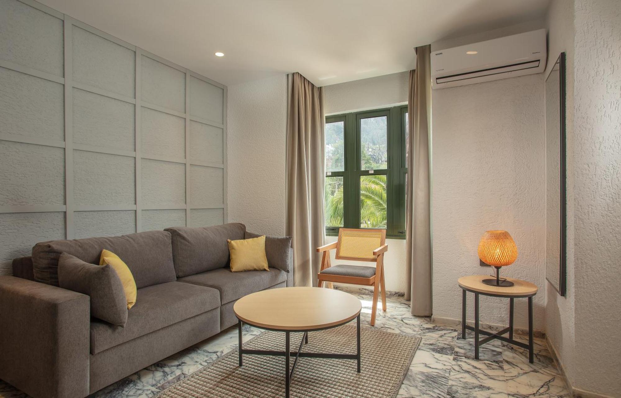 Grand Aquarium Aparthotel 4*