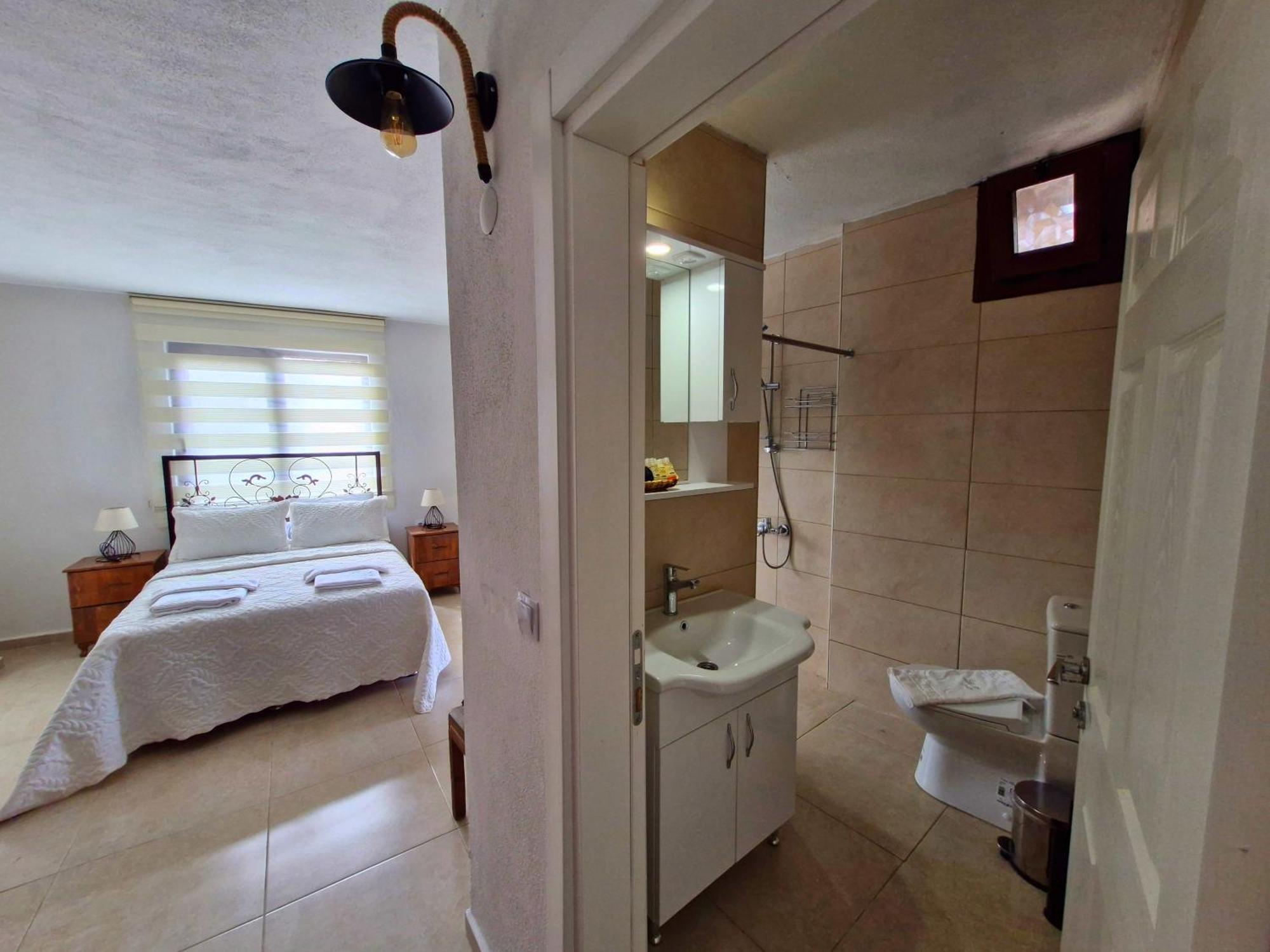 Loca Hill Homestay
