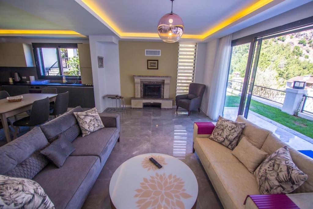 Sea Front With Panoramic View C Blok Villa *
