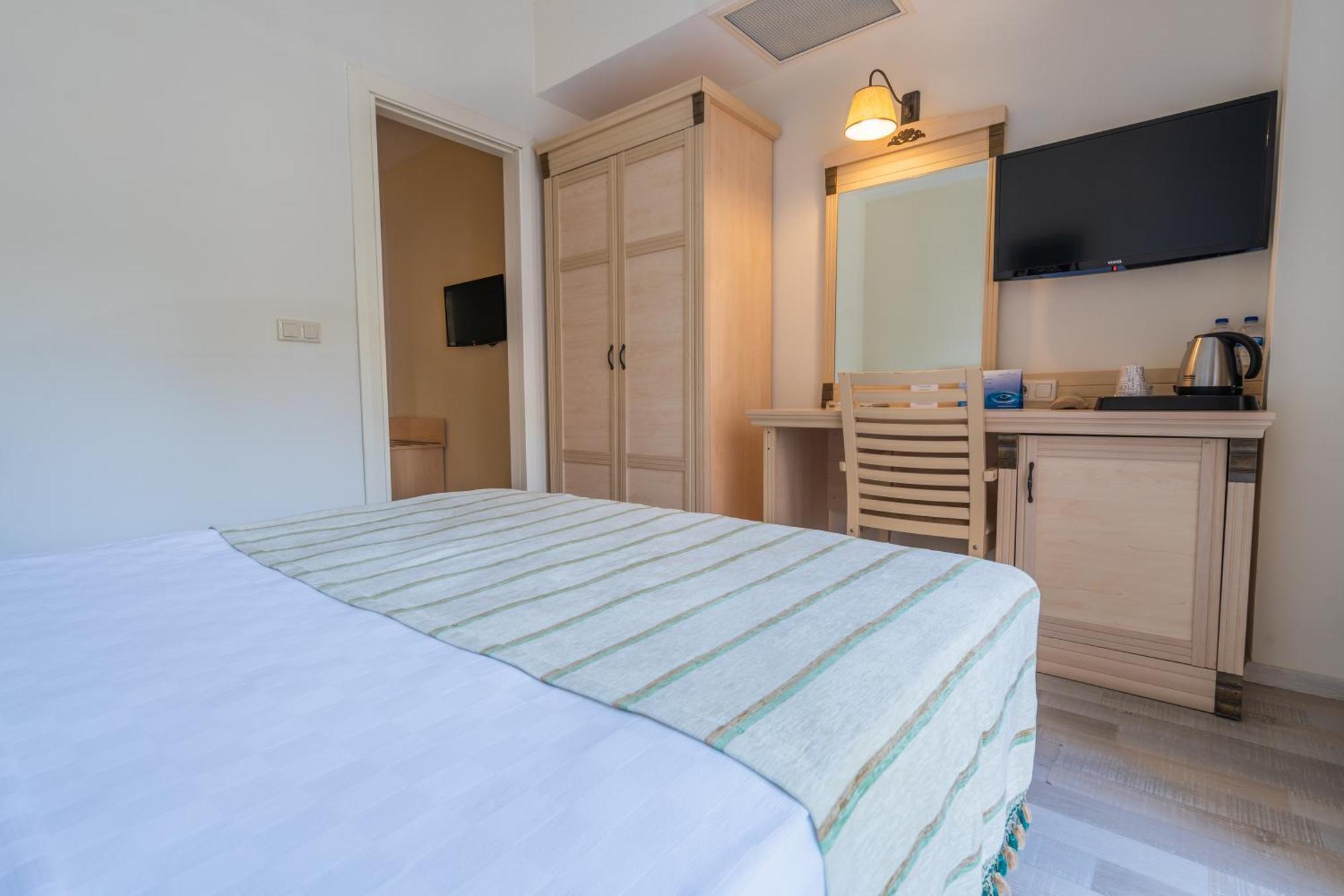 Hotel Grand Yazici Club Turban Termal 4*