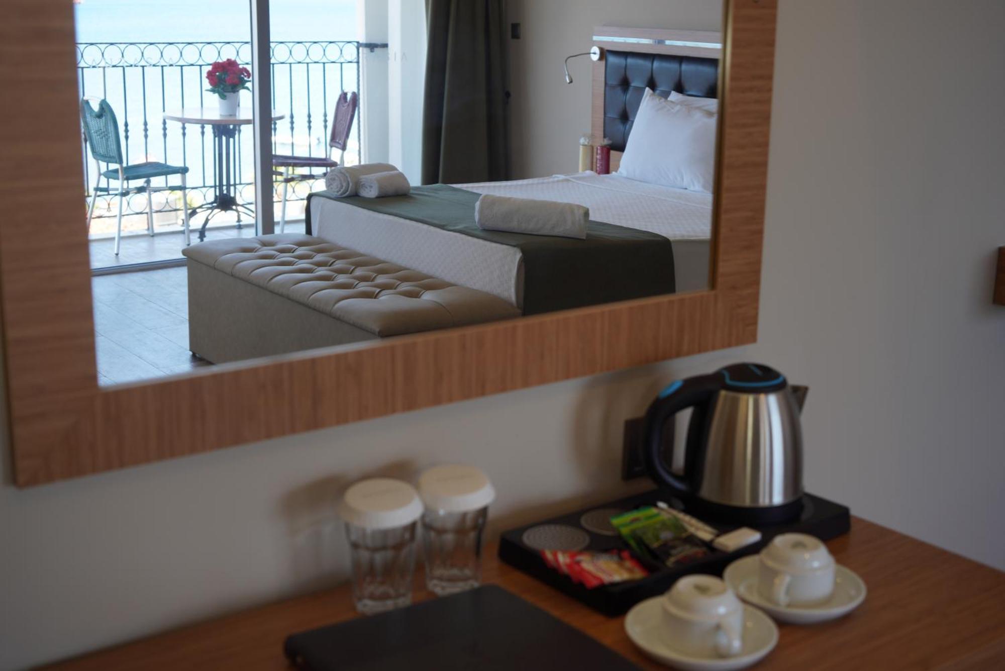 Aurasia Sea Side Hotel