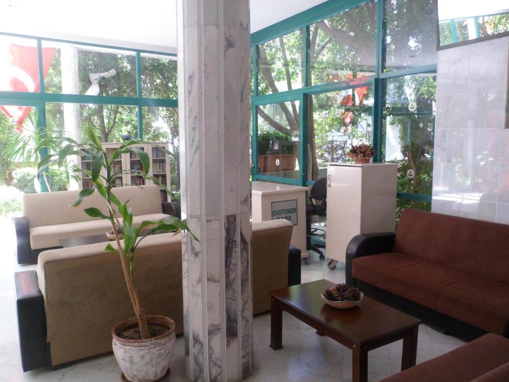 Hotel Club Atrium &