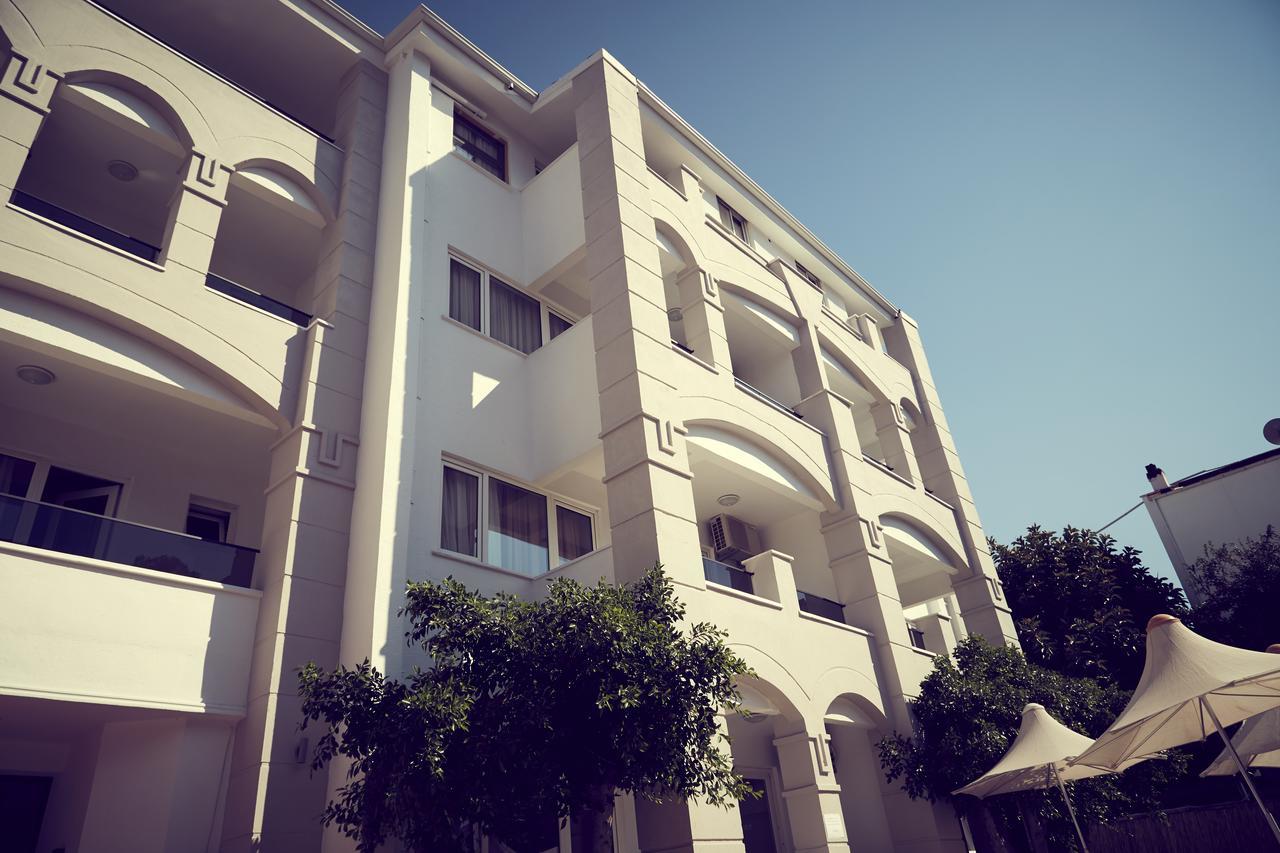 Two Seas Hotel