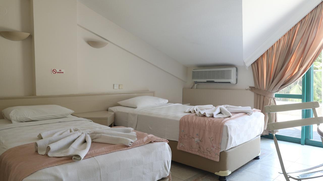 Hotel Club Atrium &