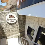 Idas Hotel (Adults Only)