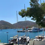 Trakheia Otel