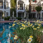 Mitos Apartments