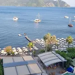 Amos Hotel