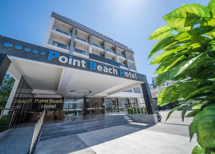 Point Beach Hotel