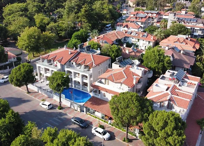 Arya Hotel