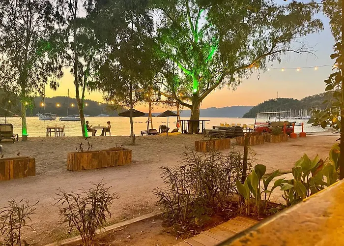Marimare Beach & Bungalow