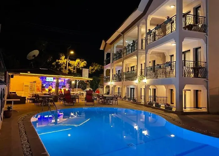 Leons Sun Village Apartments