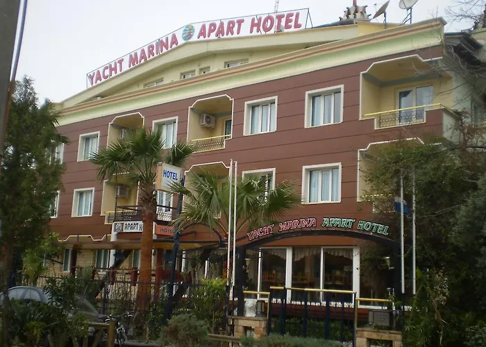 Blue Yacht Marina Apart Hotel