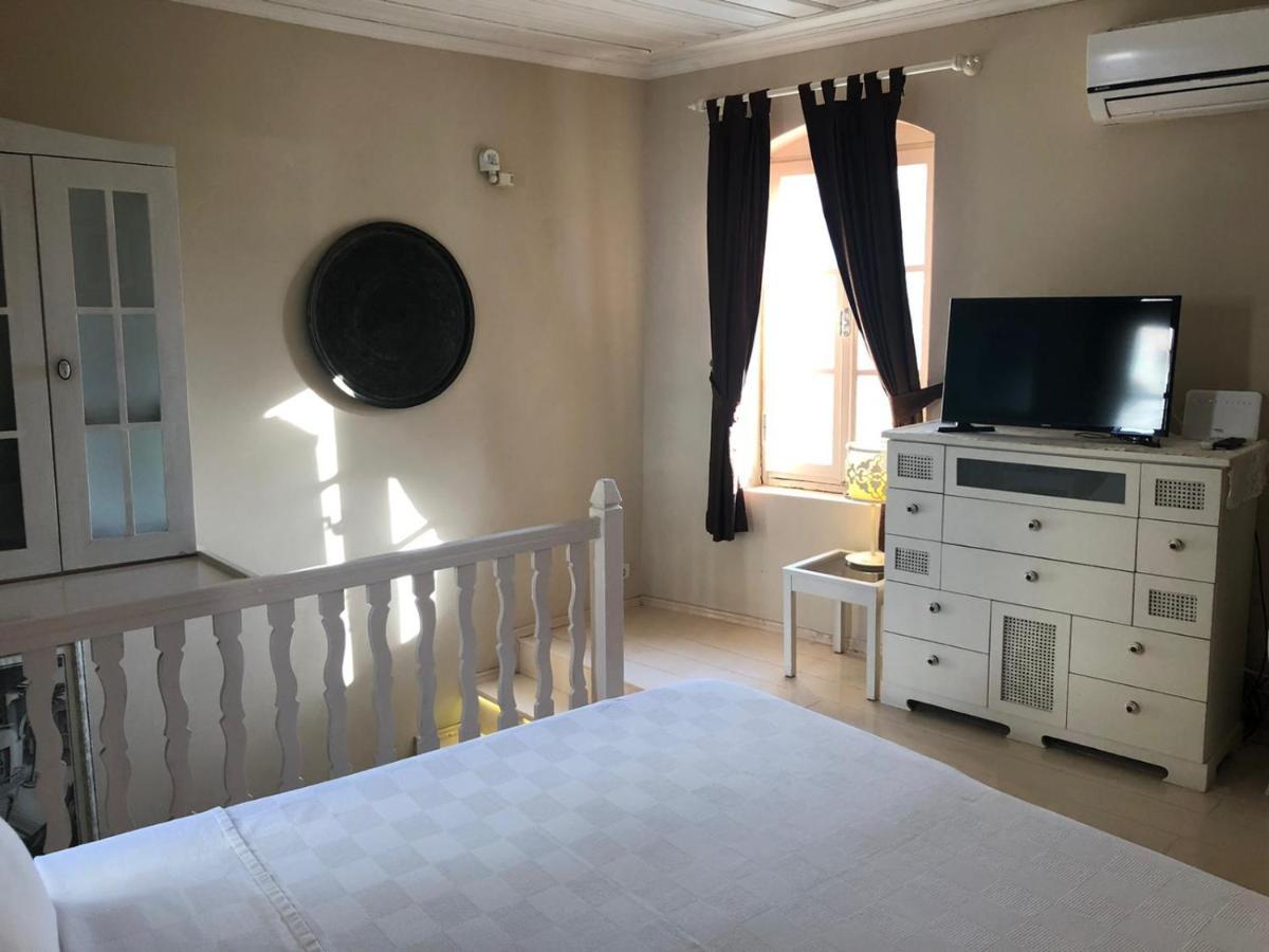 8 Aparthotel