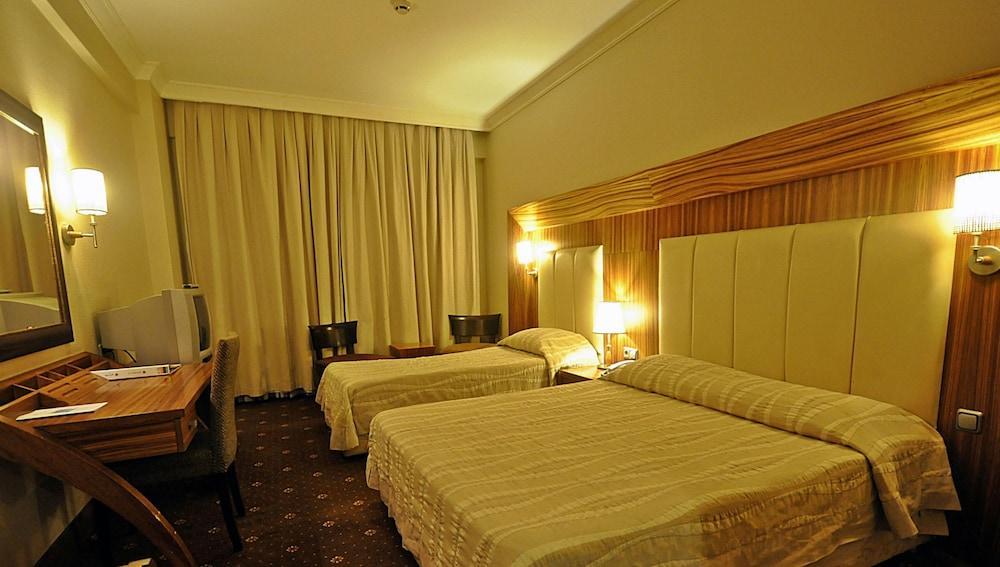 Hotel Deluxe Pinetapark