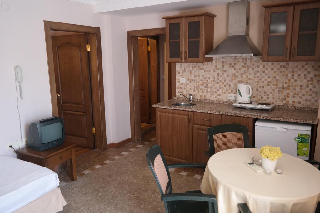 Hotel Kibele & 3*
