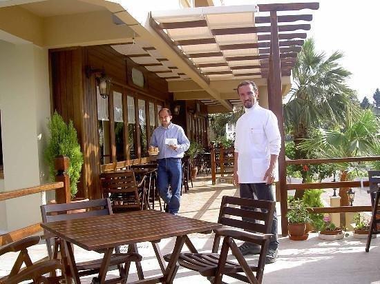 Acomodação com café da manhã  Hotel Samoy 3*