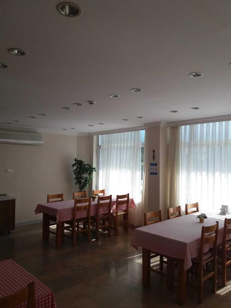 Unver Hotel