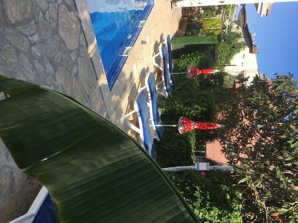 Unver Hotel 2*