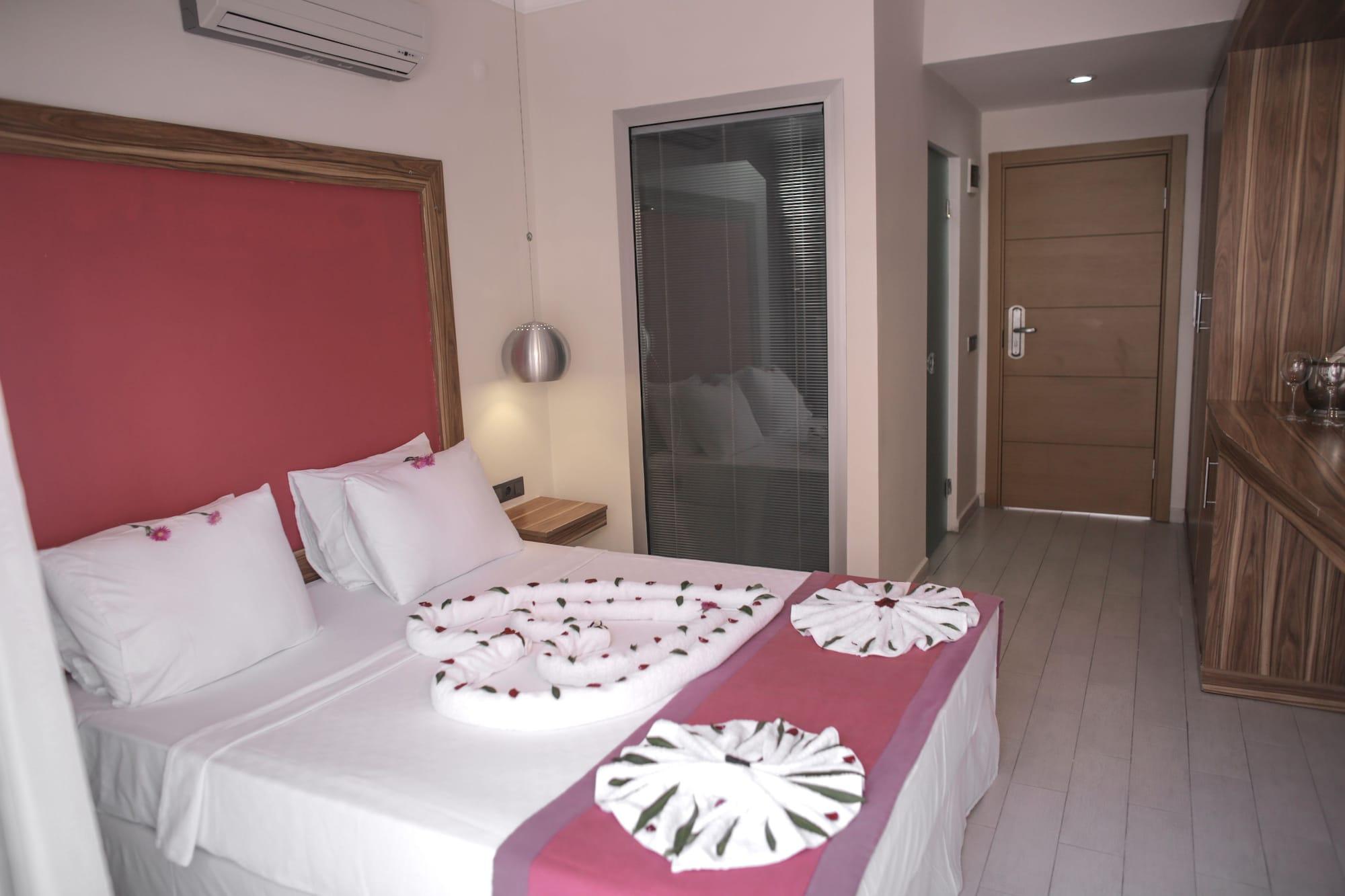 Cle Boutique Marmaris