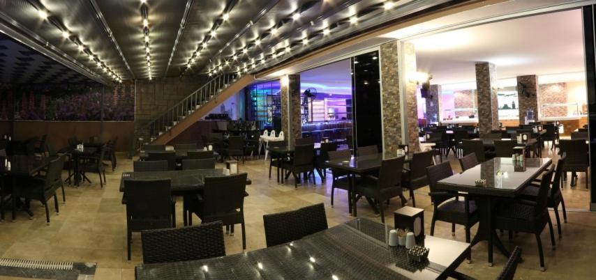Comet Deluxe Marmaris