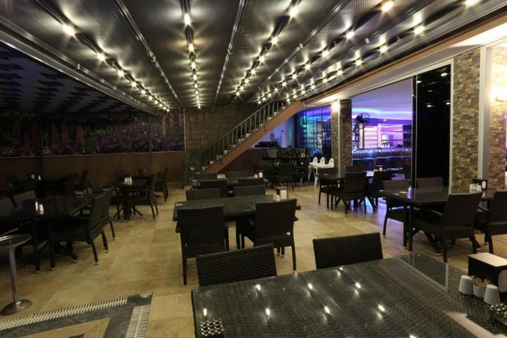 Comet Deluxe