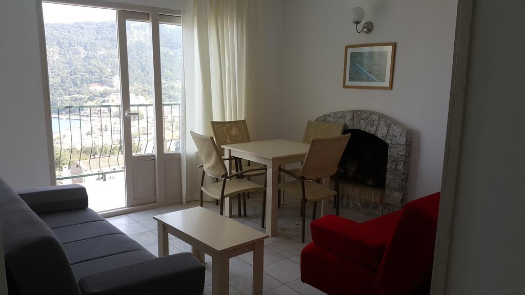 Serena Suites Aparthotel 3*