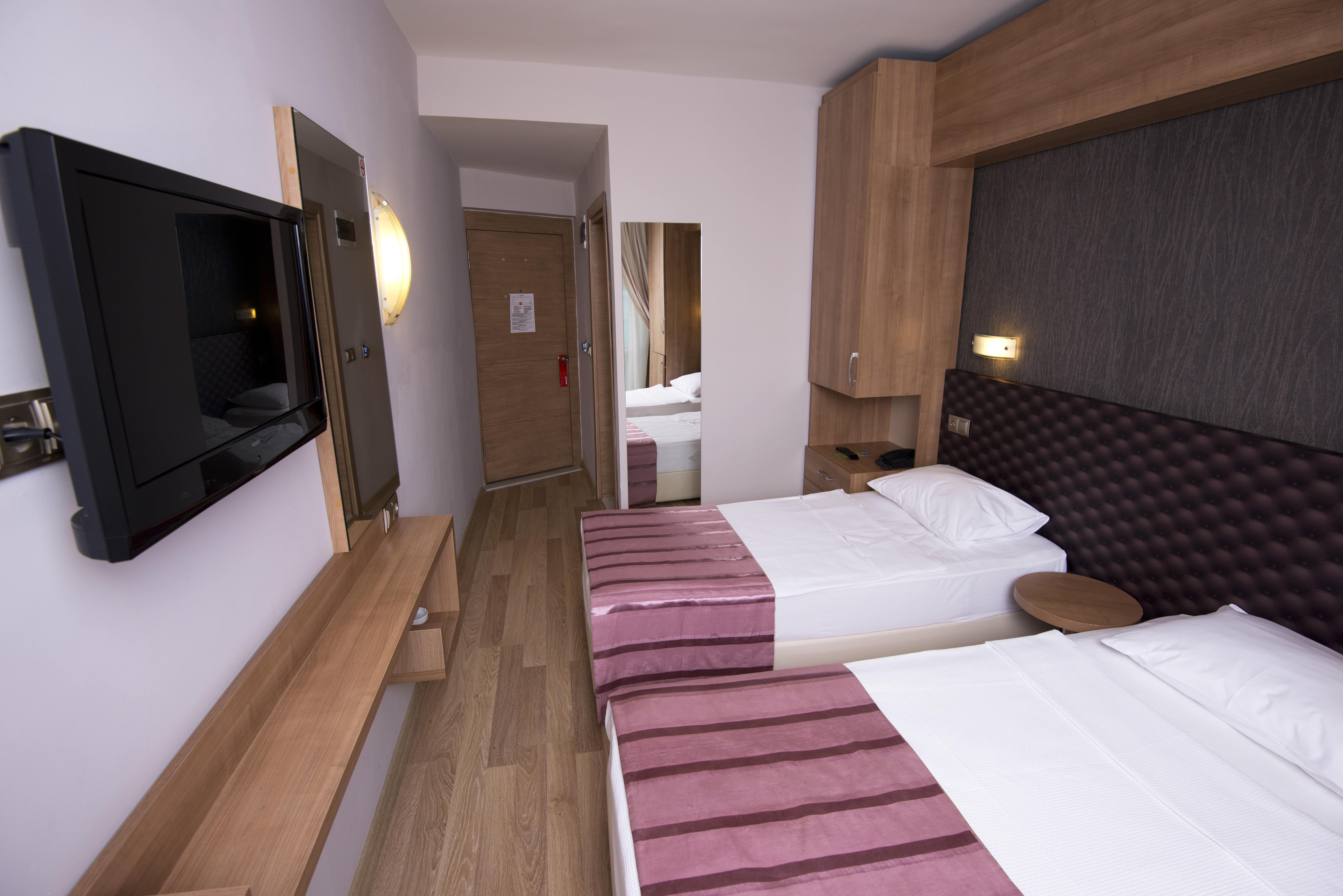 Hotel Poseidon - Adults Only 4*