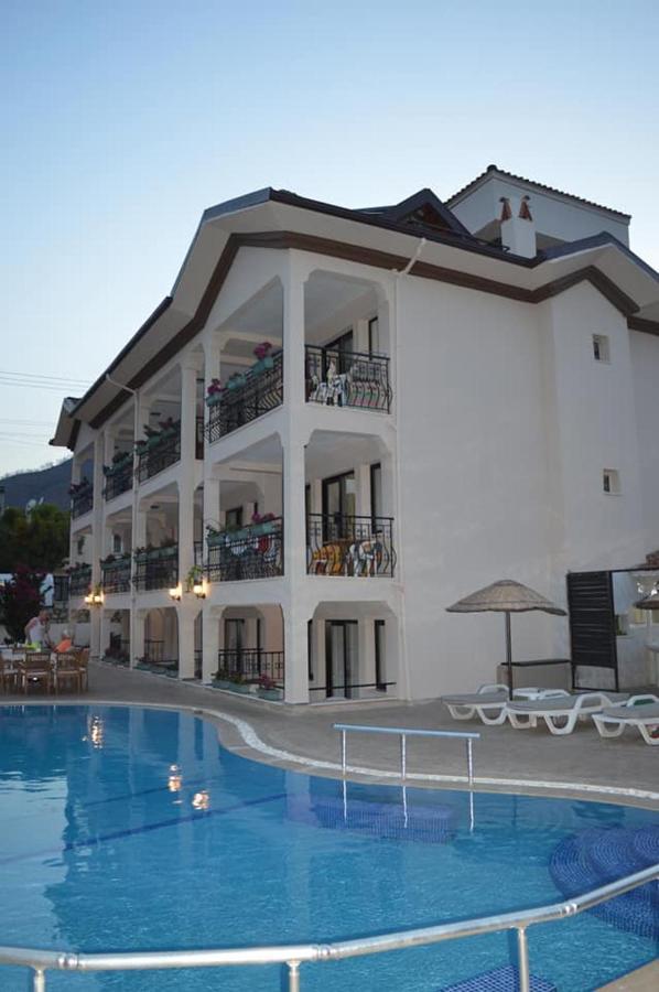 Leons Sun Village Hotel 4*