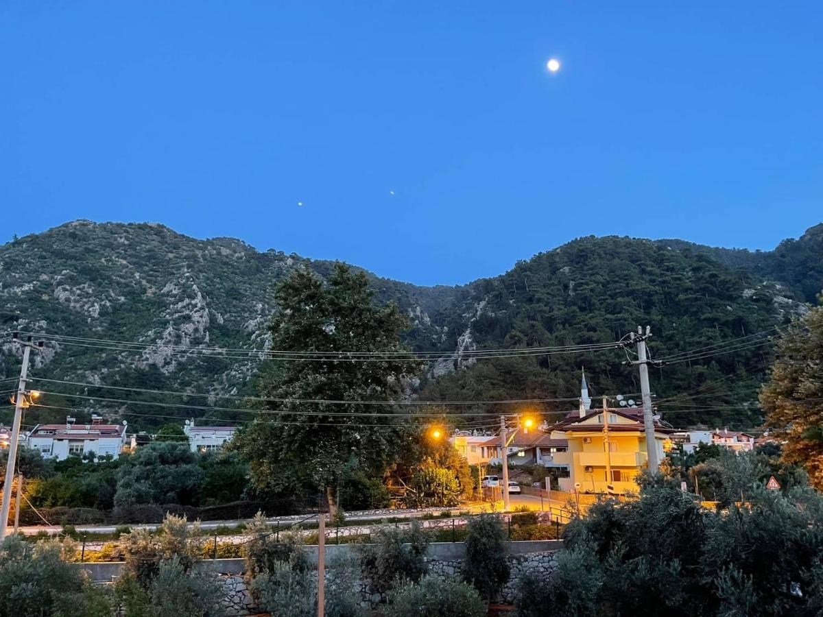 Leons Sun Village Hotel