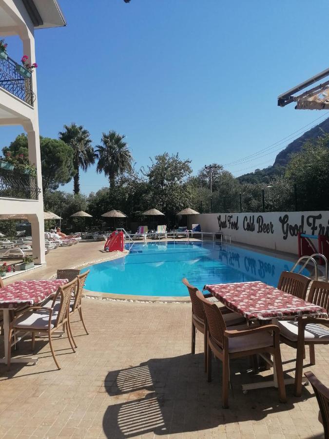 Leons Sun Village Hotel