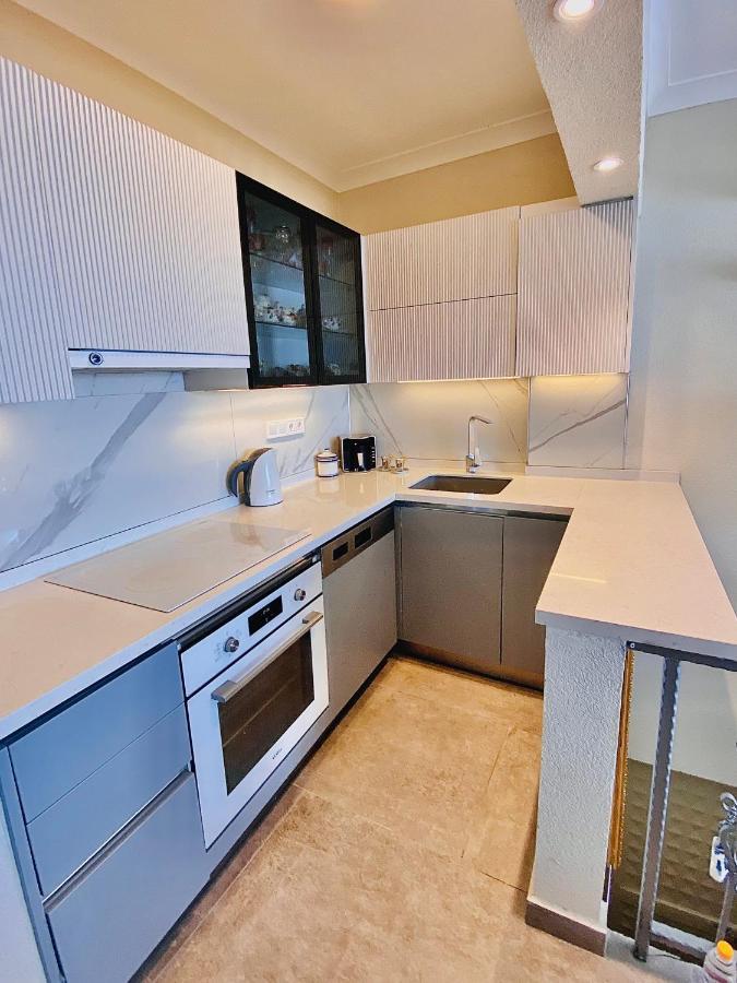 Port Mansion Apartment *