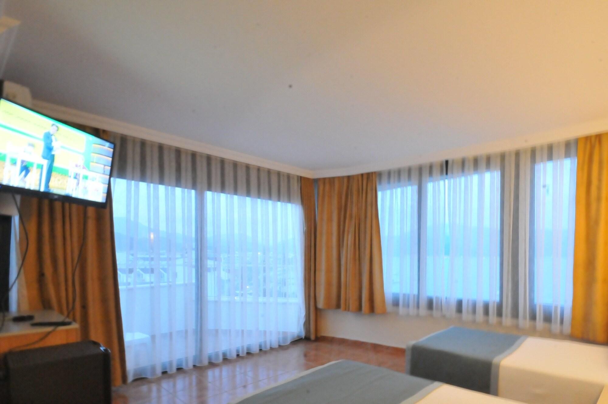 Class Unique Hotel 3*