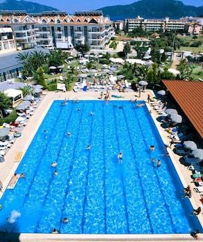Hotel Pineta Club 4*