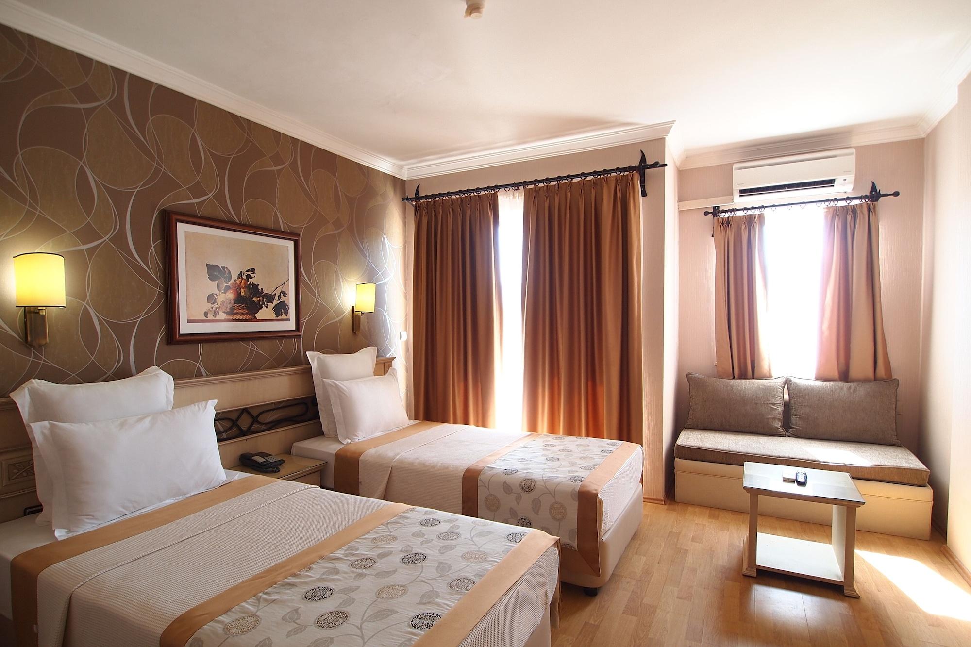 Romance Hotel
