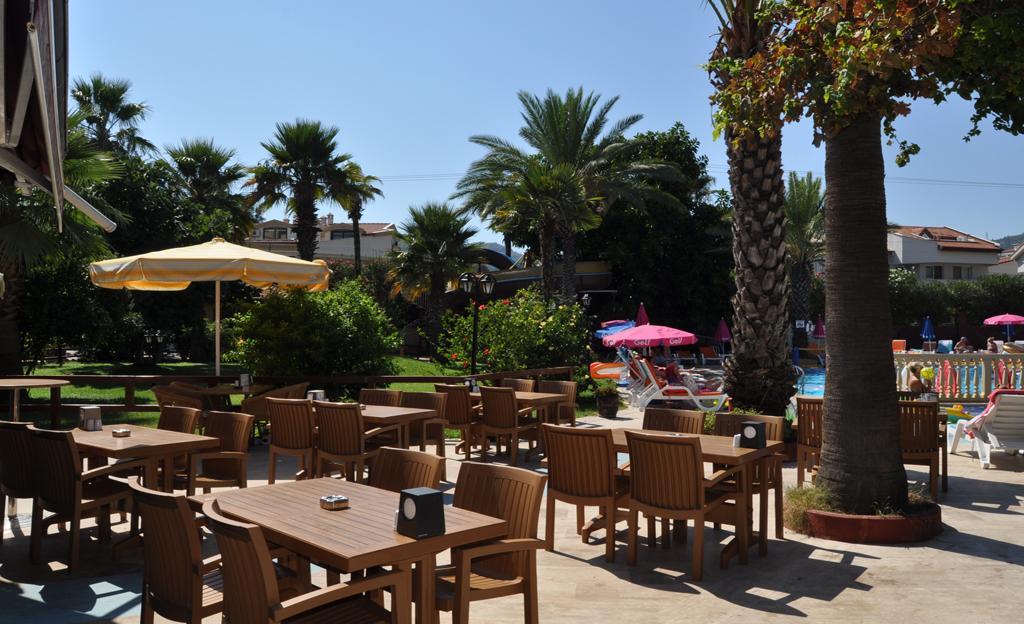Hotel Hibiscus Garden 3*