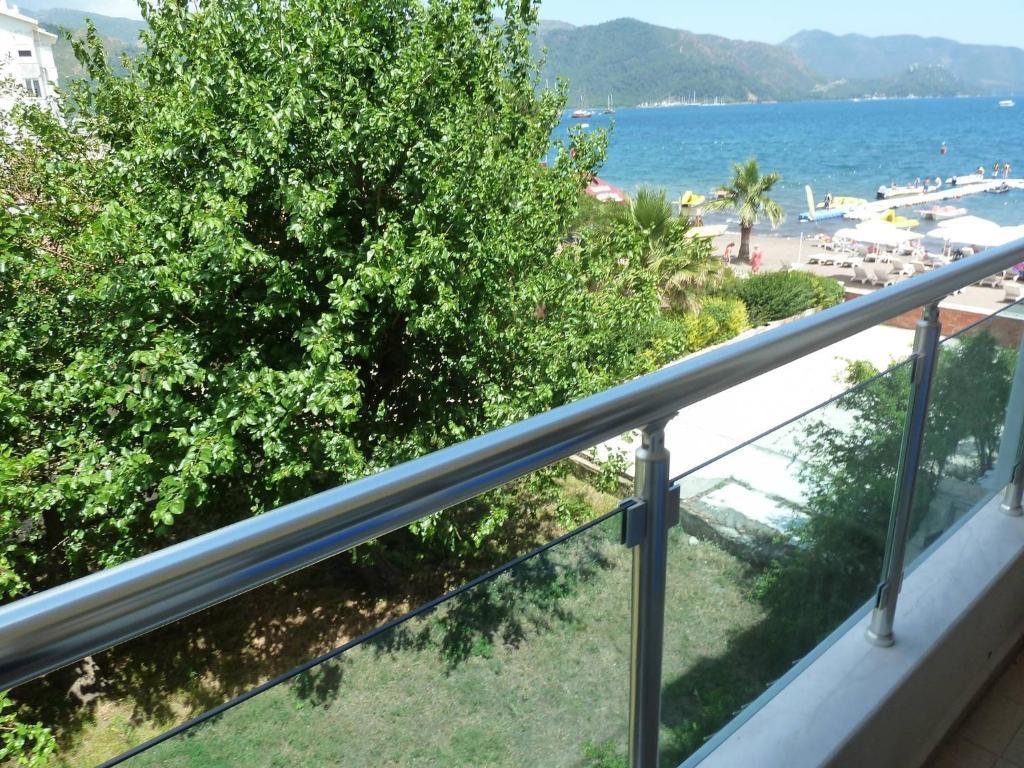 La * Marmaris