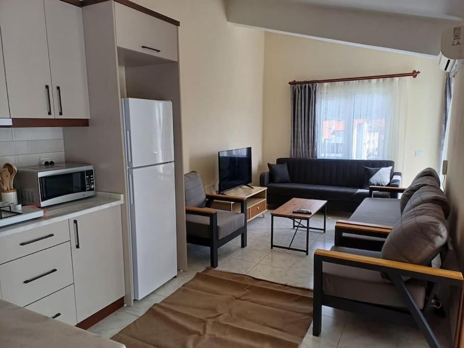 Merkezde Denize Yakin Esyali * Marmaris