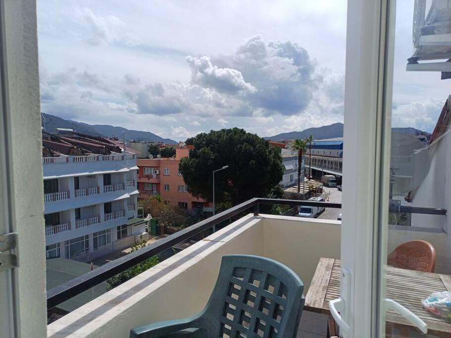 Merkezde Denize Yakin Esyali * Marmaris