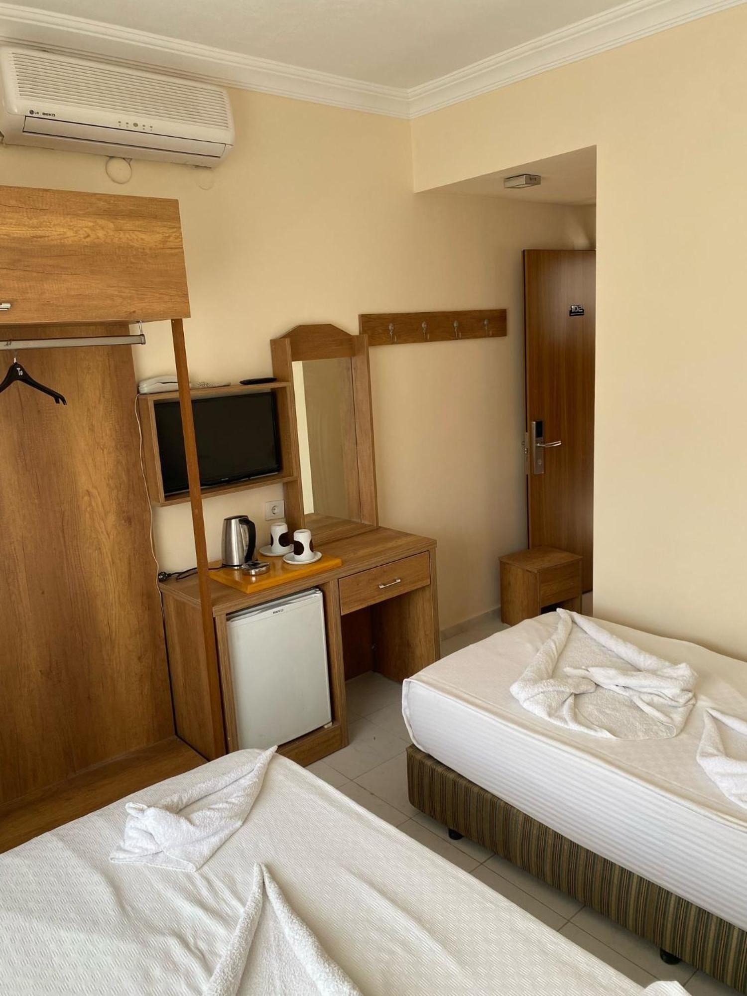 Hotel Dilhan 2*