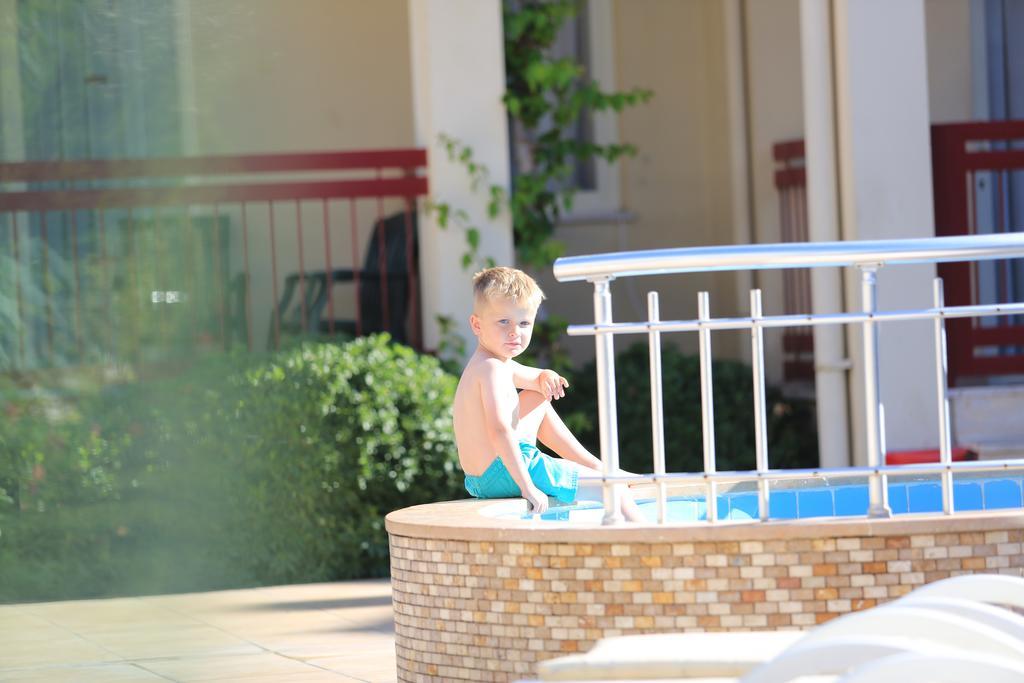 Club Amaris 3*