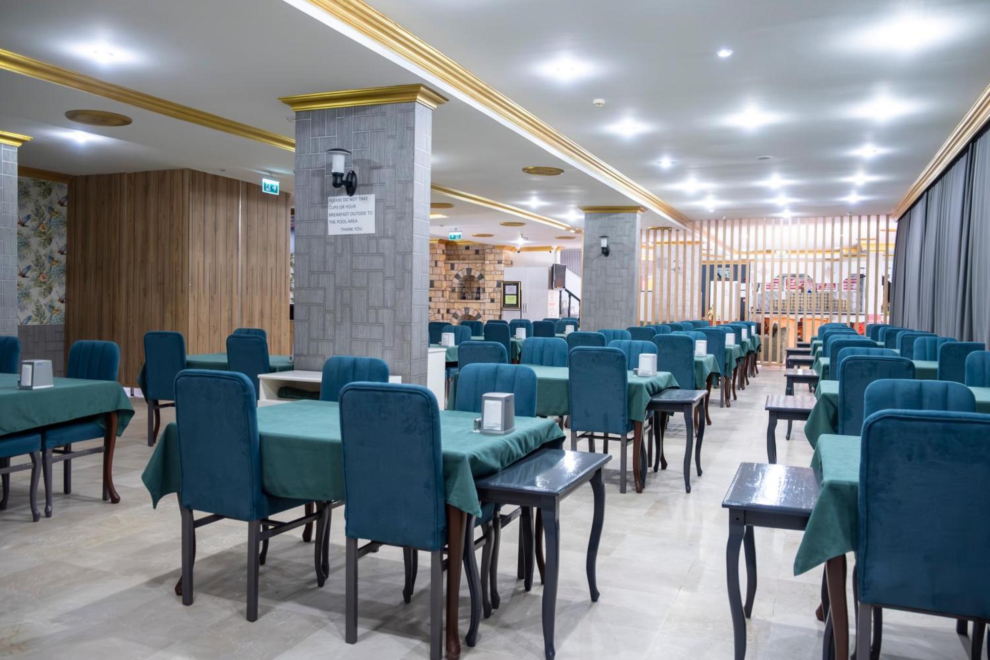 Hotel Mustis Royal Plaza 3*