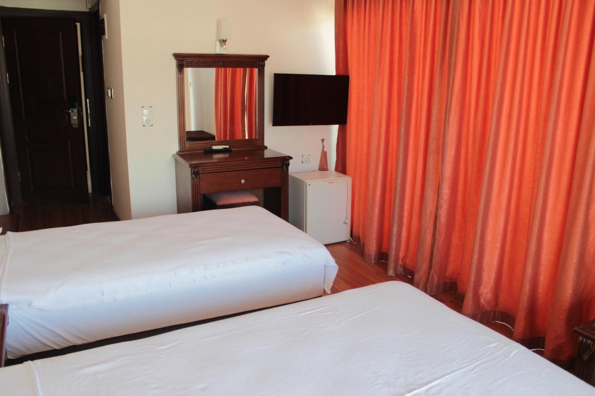 Hotel Cihantuerk 3*