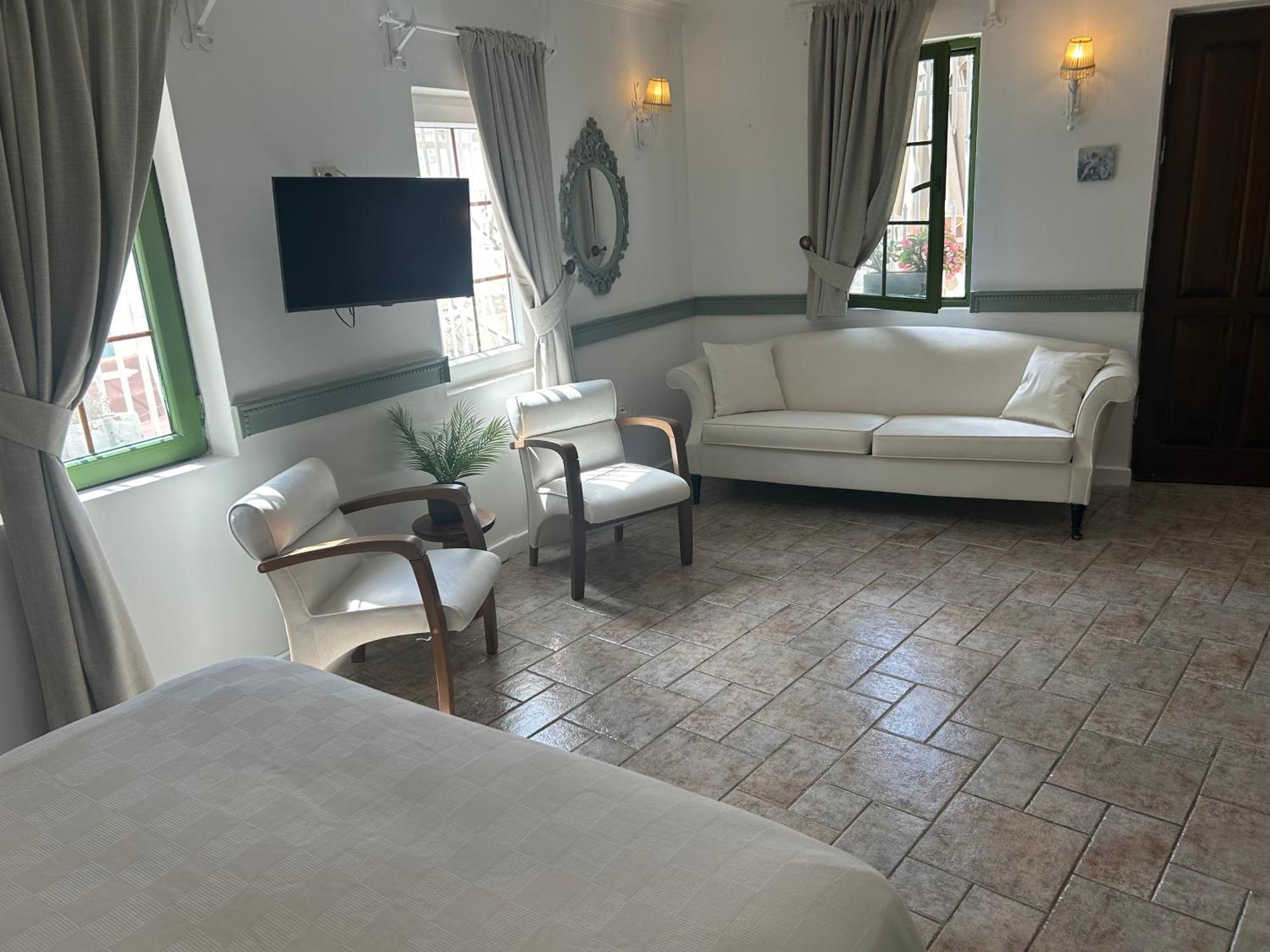 Aparthotel 8 3*