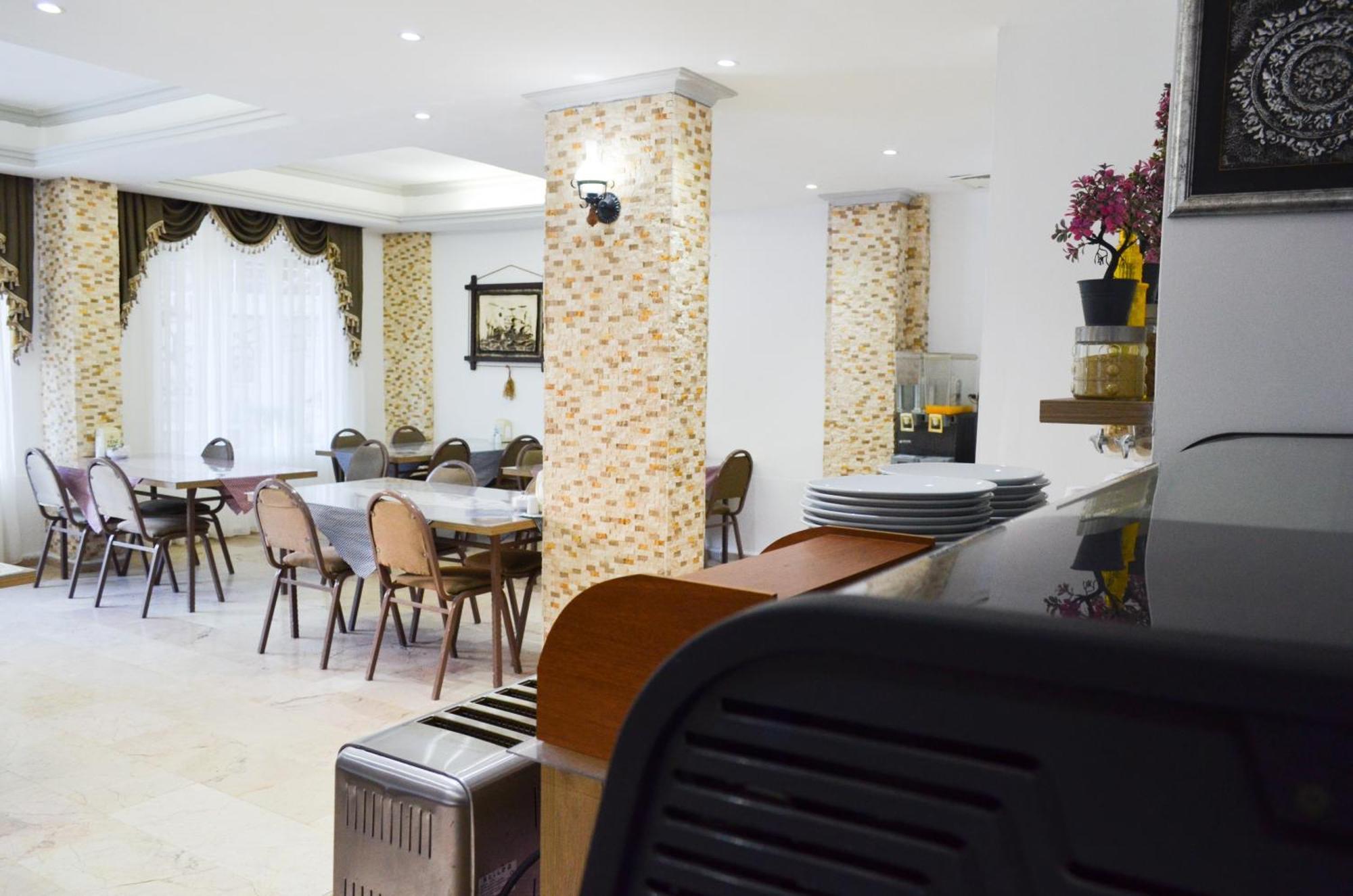 Dilhan Hotel 2*